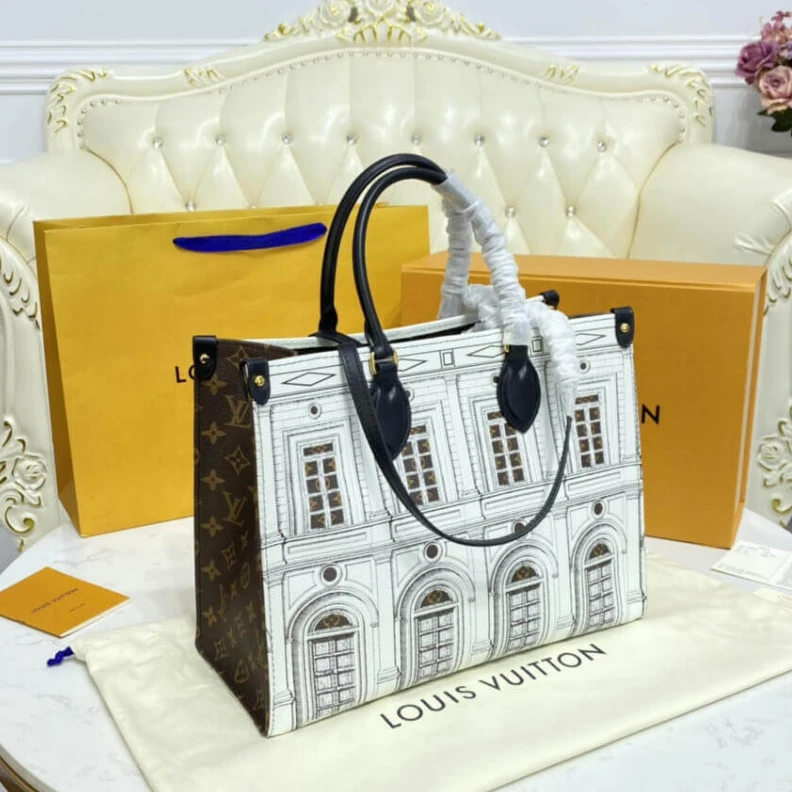 Replica bag Inside fl Louis Vuitton Printed Matte Calf Leather Onthego MM