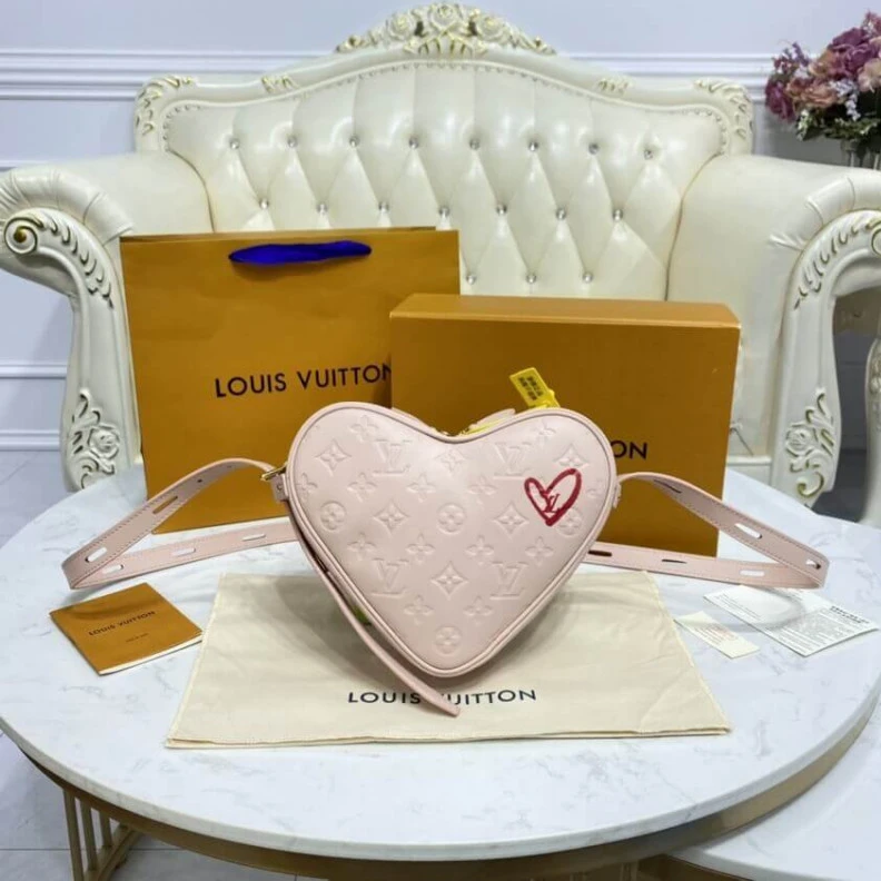 Mythick.ru Monogram Louis Vuitton Sac Coeur Heartbox