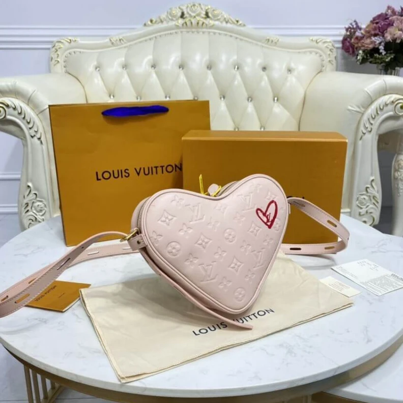 Mythick.ru Monogram Louis Vuitton Sac Coeur Heartbox
