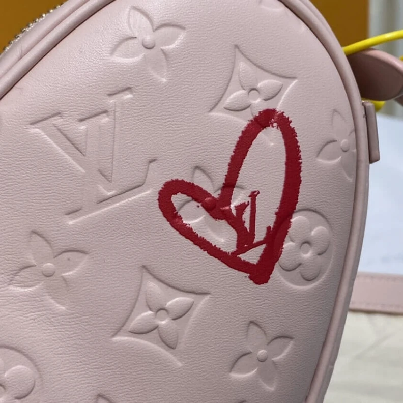 Mythick.ru Monogram Louis Vuitton Sac Coeur Heartbox