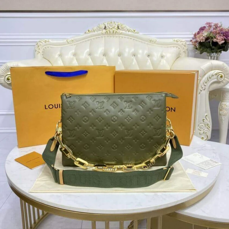 Replica bag Fermeture Louis Vuitton Sac Coussin MM