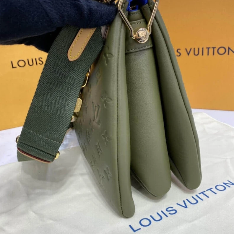 Replica bag Fermeture Louis Vuitton Sac Coussin MM