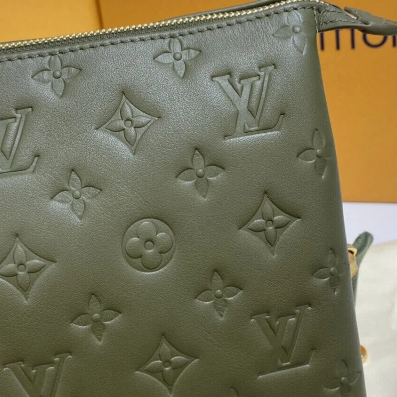 Replica bag Fermeture Louis Vuitton Sac Coussin MM