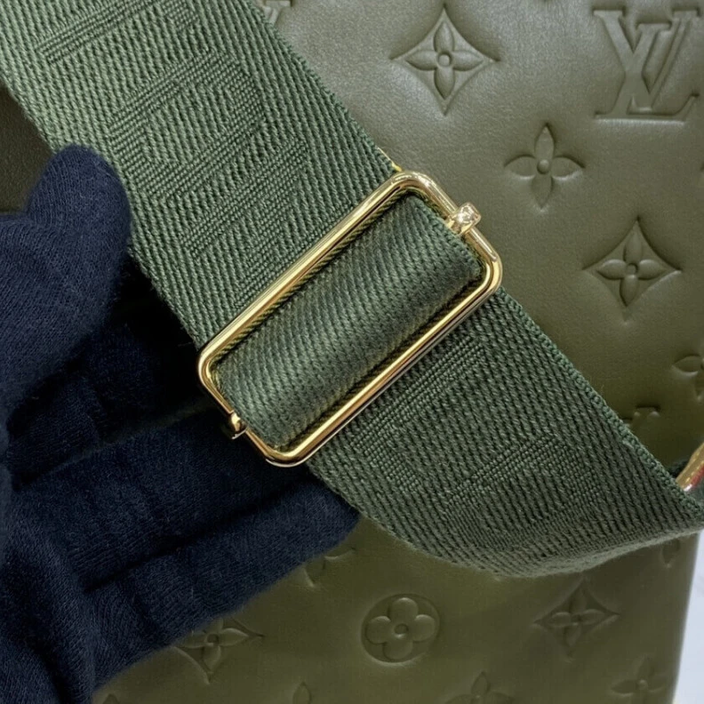 Replica bag Fermeture Louis Vuitton Sac Coussin MM