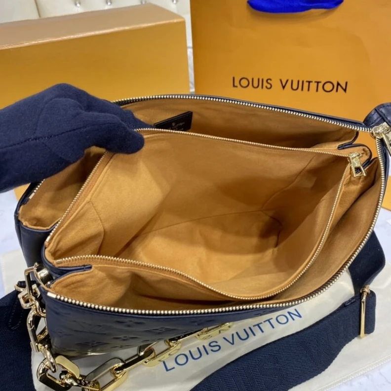 Mythick Longueur Louis Vuitton Sac Coussin MM