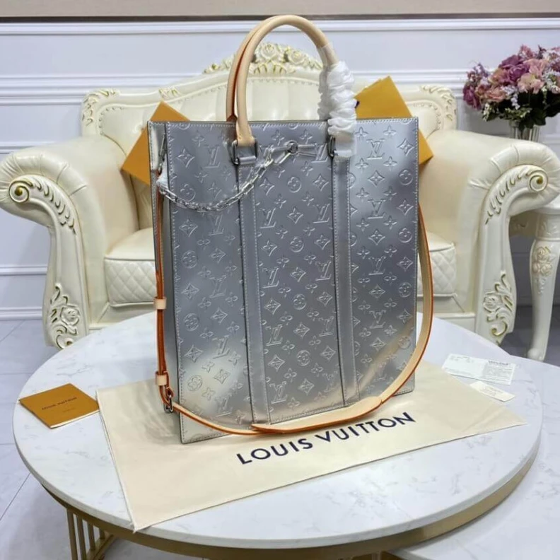Louis Vuitton Sac Plat Silver