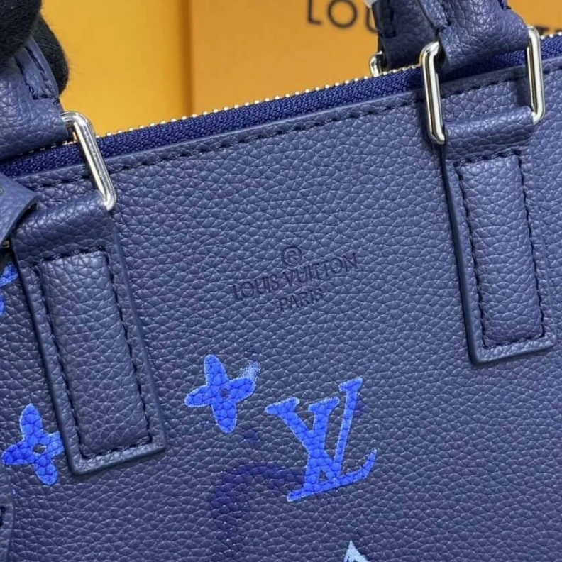 Top lv Ink Water Louis Vuitton Sac Plat Zippe