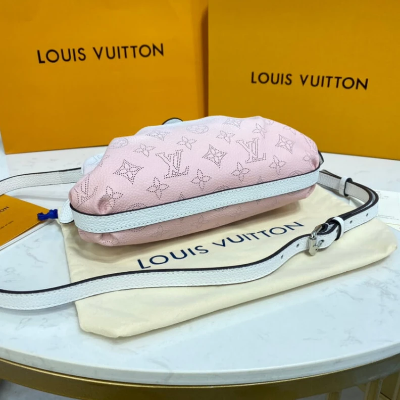 Louis vuitton locations Strap Dro Louis Vuitton Scala Mini Pouch Gradient Pink Mahina Leather