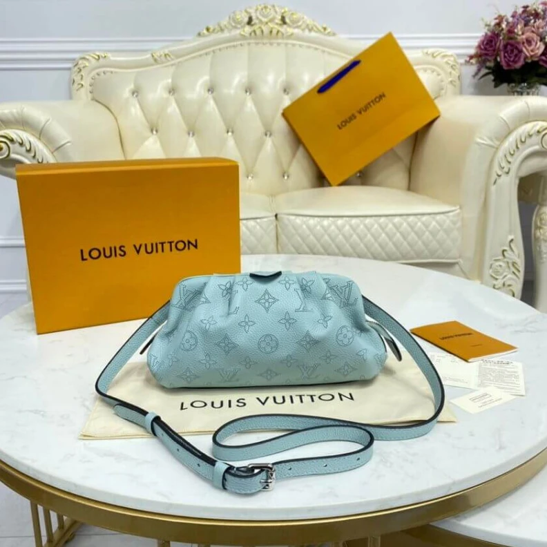 Mythick Zip closu Louis Vuitton Scala Mini Pouch Lagoon Green