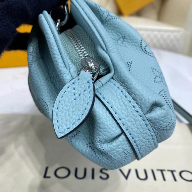 Mythick Zip closu Louis Vuitton Scala Mini Pouch Lagoon Green