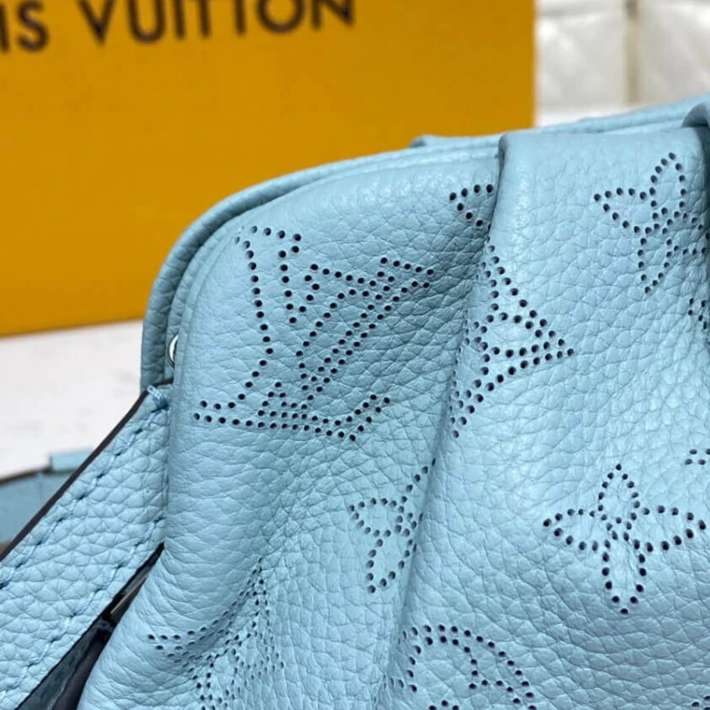 Mythick Zip closu Louis Vuitton Scala Mini Pouch Lagoon Green