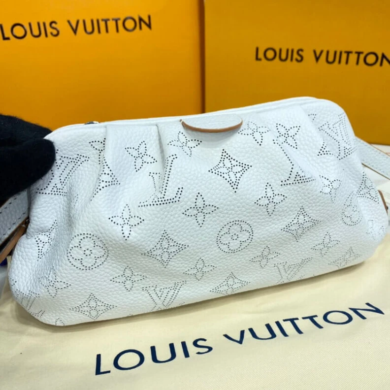 Replica bags Inside fl Louis Vuitton Scala Mini Pouch