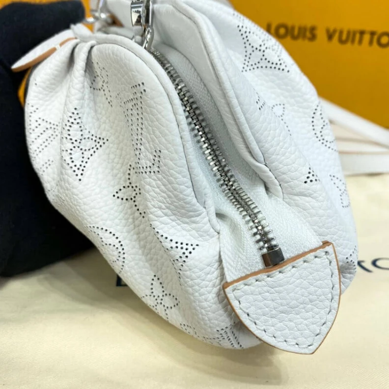Replica bags Inside fl Louis Vuitton Scala Mini Pouch