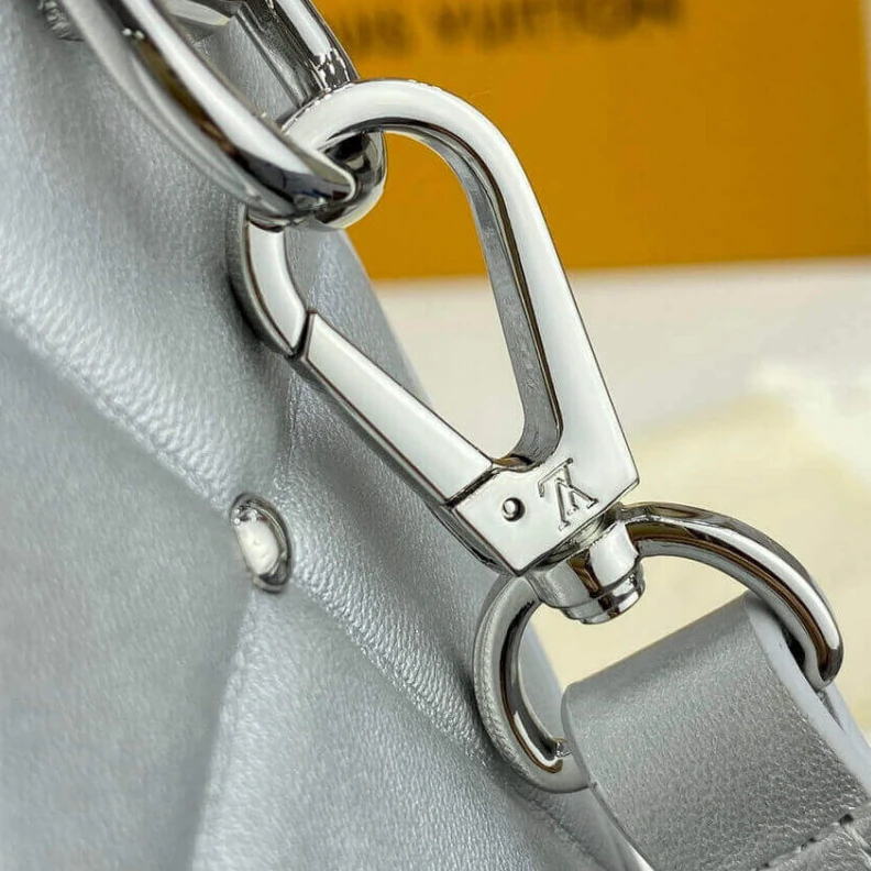 Top lv Inspired b Louis Vuitton Sheepskin Leather Twist PM Argent