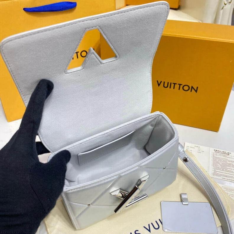 Top lv Inspired b Louis Vuitton Sheepskin Leather Twist PM Argent