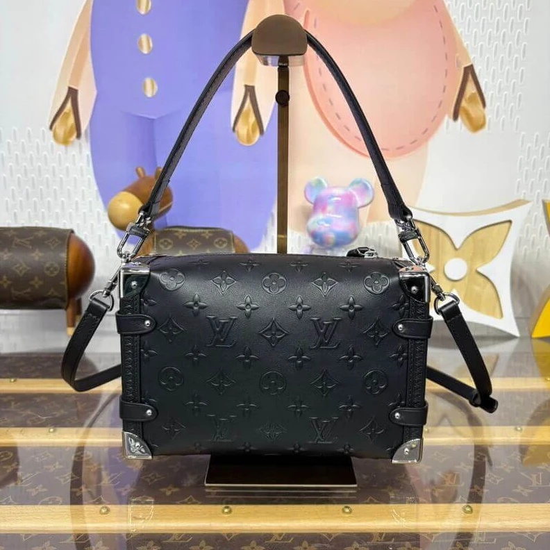 Mythick Louis Vuitton Side Trunk MM Black