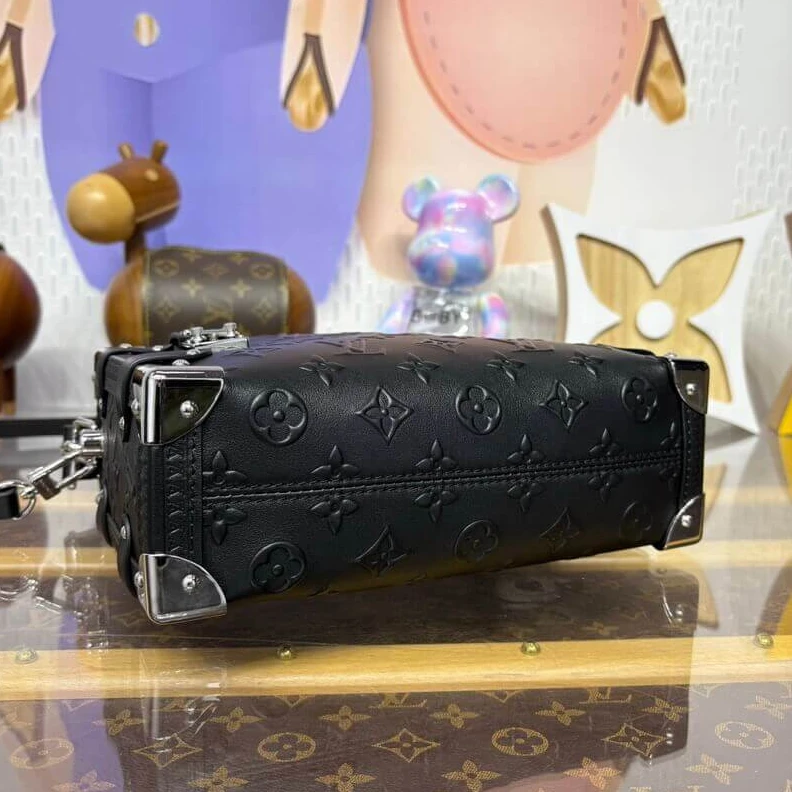 Mythick Louis Vuitton Side Trunk MM Black