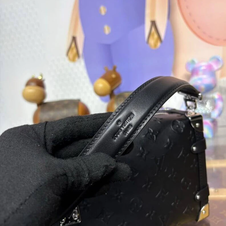 Mythick Louis Vuitton Side Trunk MM Black