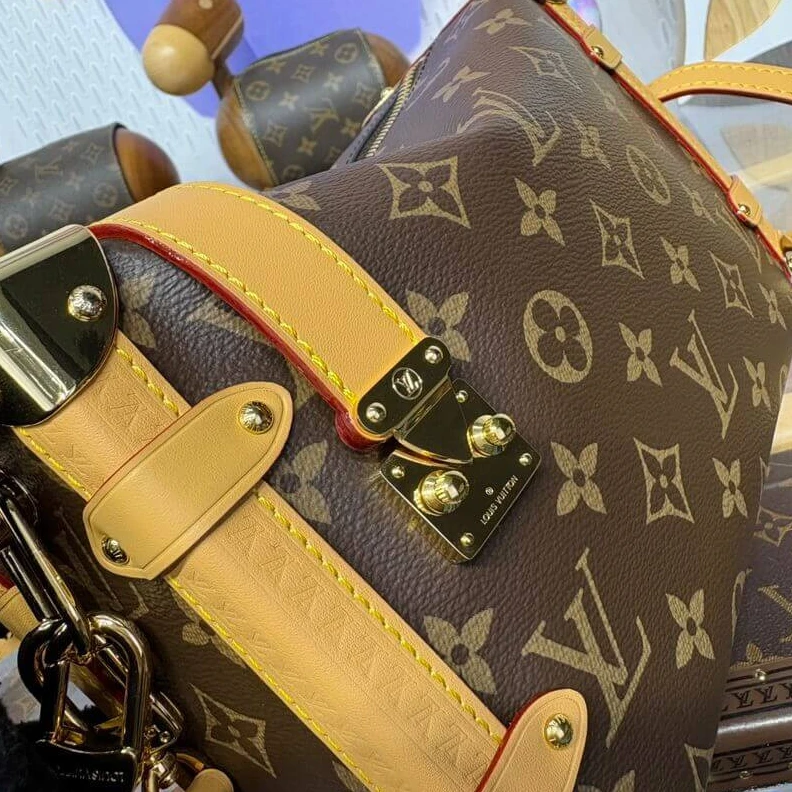Replica bags Louis Vuitton Side Trunk MM