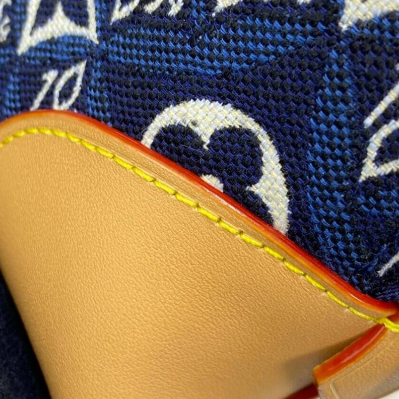 Mythick ru Smoothcal Louis Vuitton Since 1854 Cosmetic Pouch PM