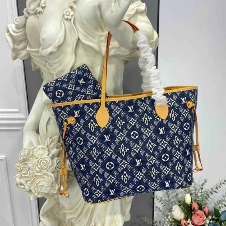 Top lv 4 side la Louis Vuitton Since 1854 Neverfull MM