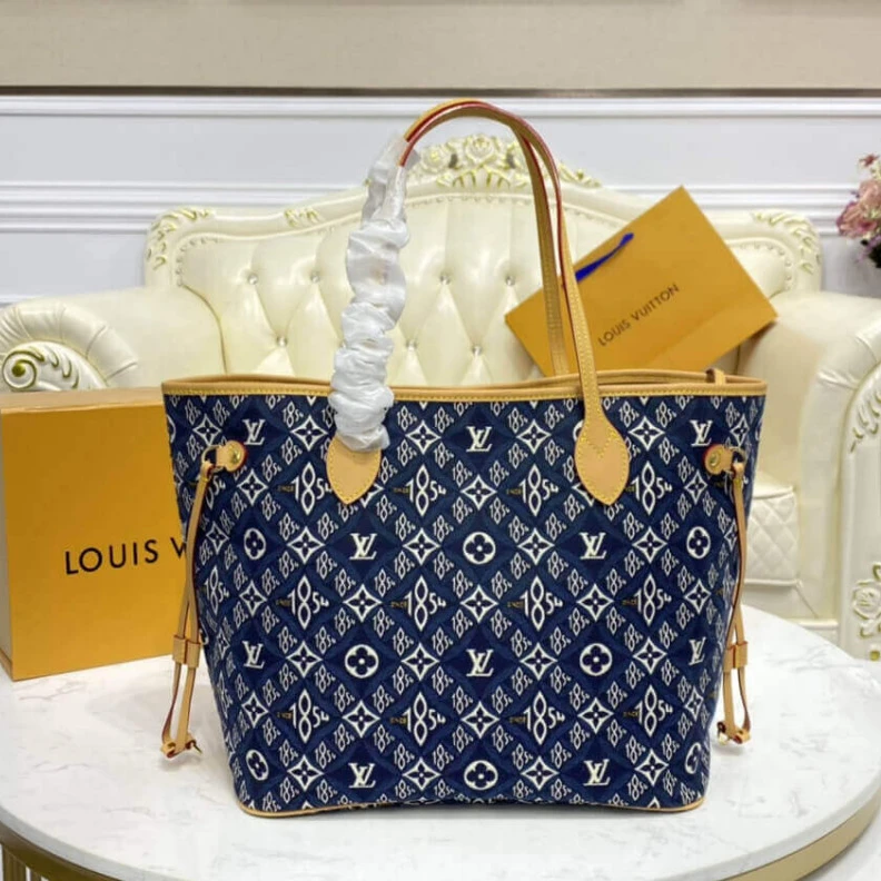 Top lv 4 side la Louis Vuitton Since 1854 Neverfull MM