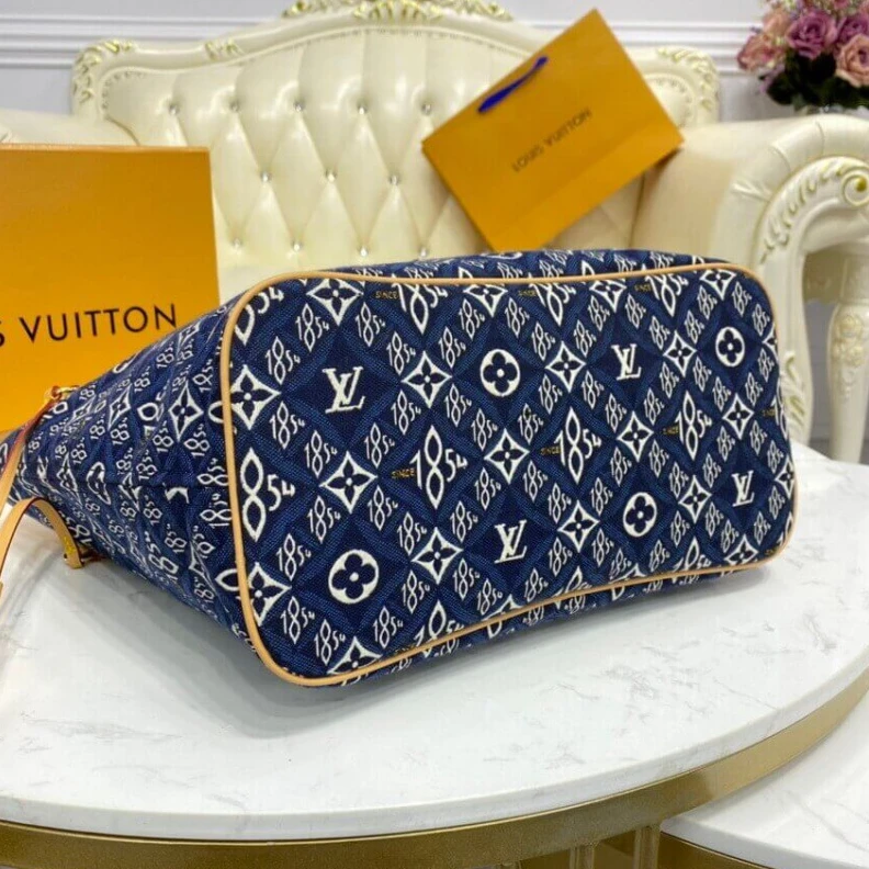 Top lv 4 side la Louis Vuitton Since 1854 Neverfull MM