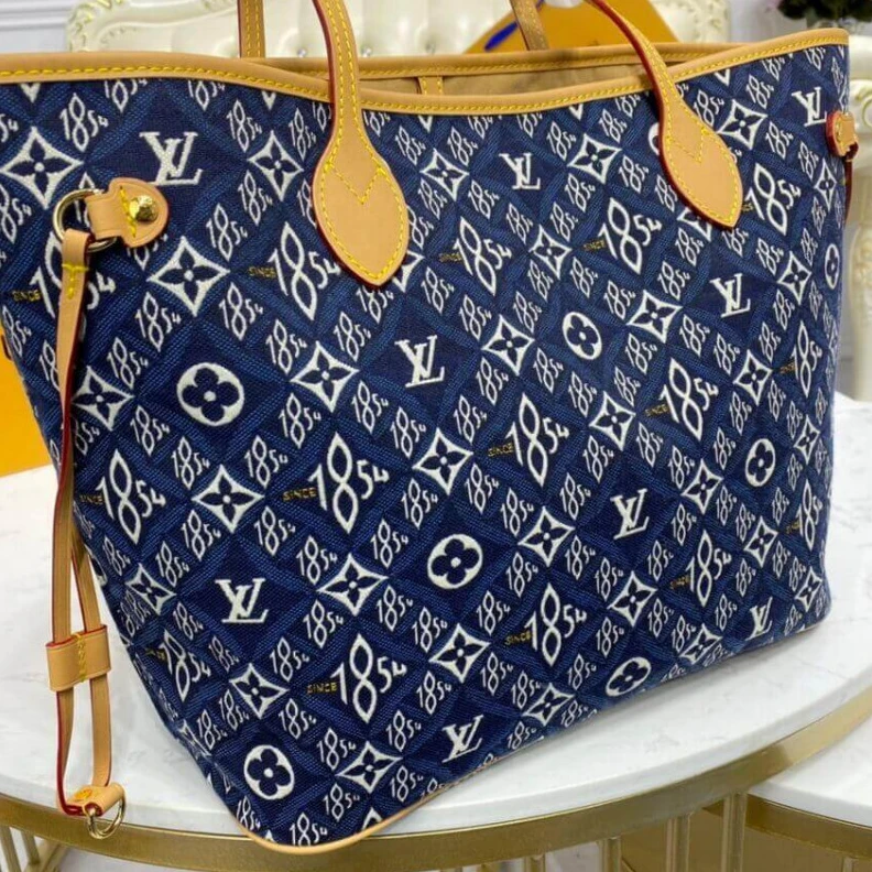 Top lv 4 side la Louis Vuitton Since 1854 Neverfull MM