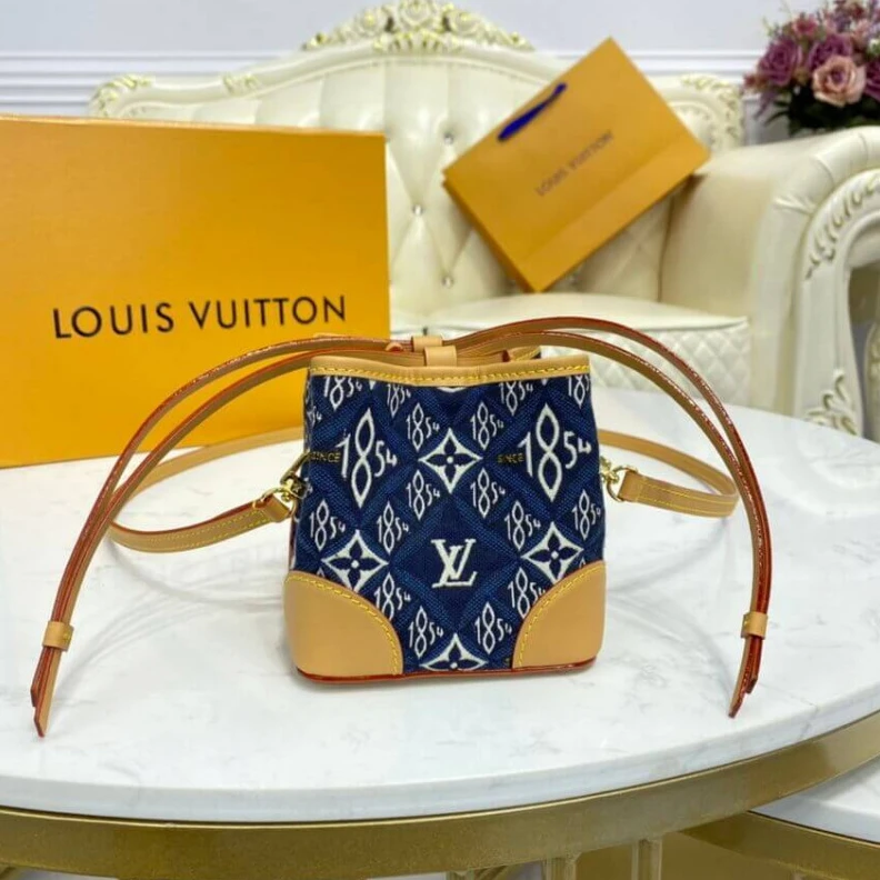 Mythick Drawstrin Louis Vuitton Since 1854 Noe Purse