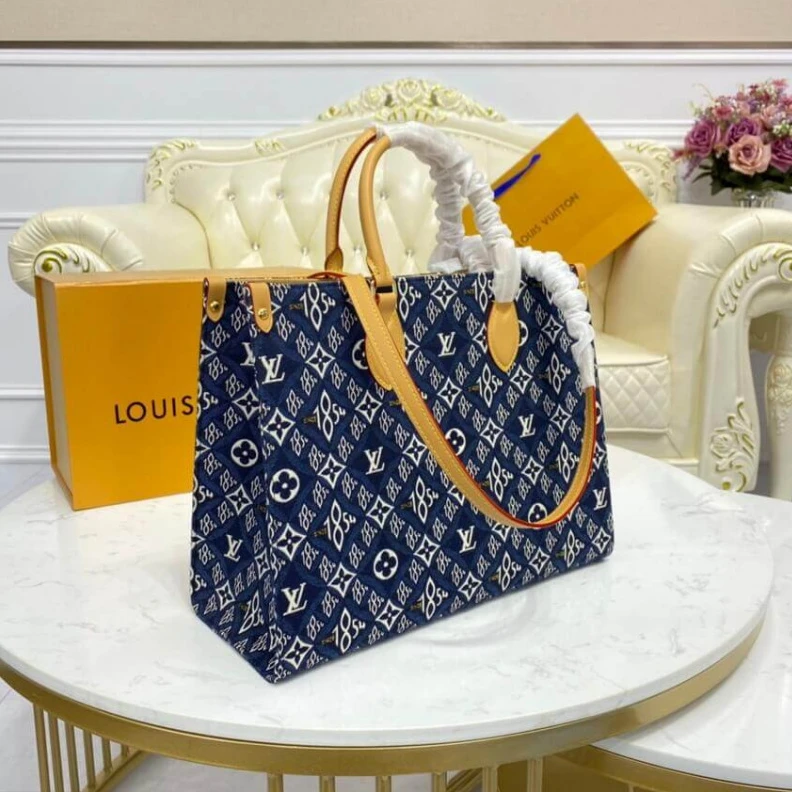 Mythick Double in Louis Vuitton Since 1854 Onthgo PM