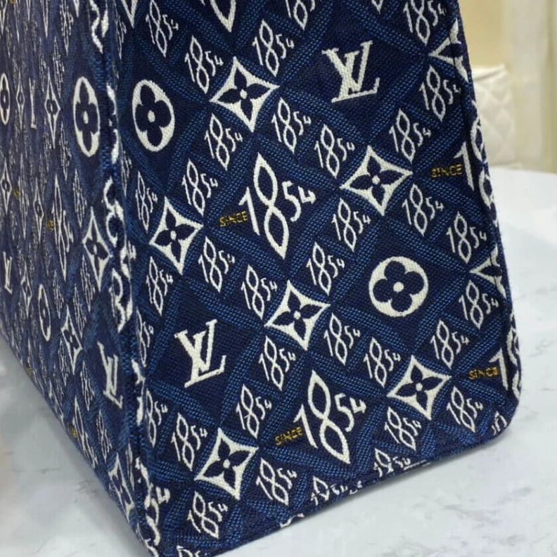 Mythick Double in Louis Vuitton Since 1854 Onthgo PM