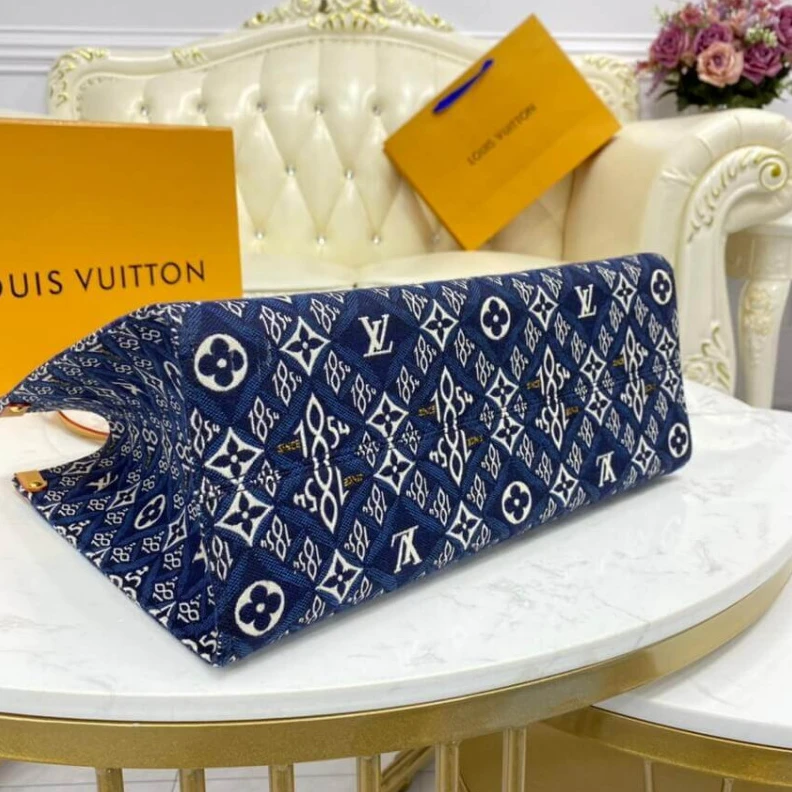 Mythick Double in Louis Vuitton Since 1854 Onthgo PM