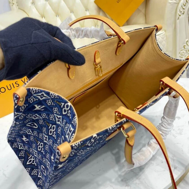 Mythick Double in Louis Vuitton Since 1854 Onthgo PM