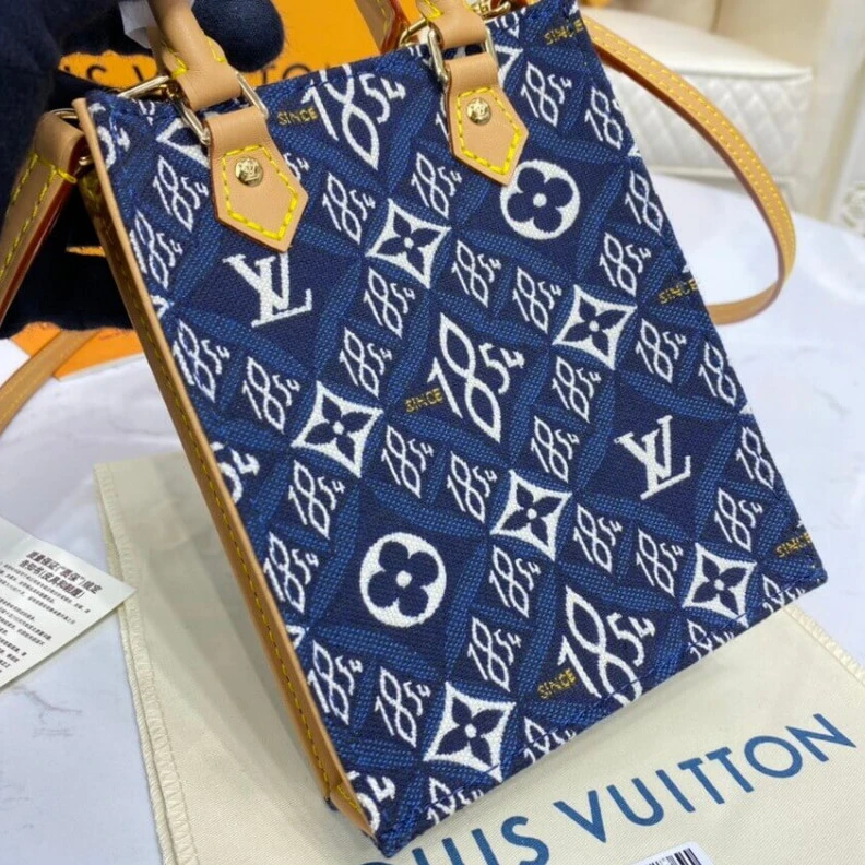 Mythick Microfibe Louis Vuitton Since 1854 Petit Sac Plat