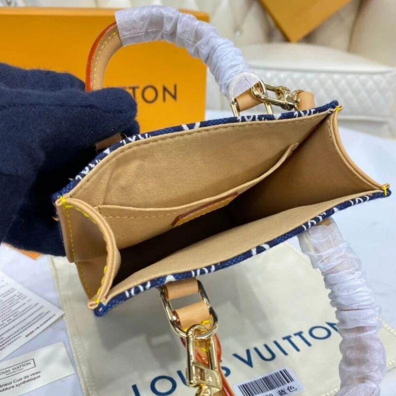 Mythick Microfibe Louis Vuitton Since 1854 Petit Sac Plat