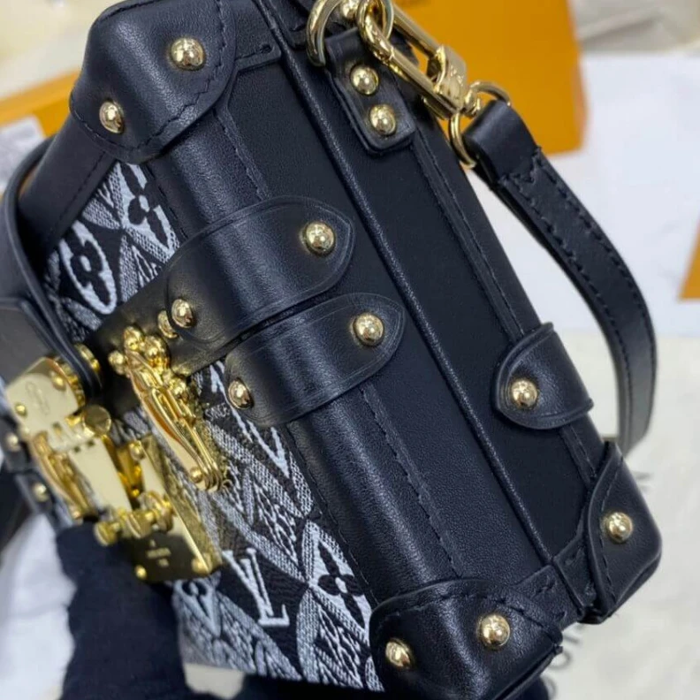 Mythick.ru Goldcolor Louis Vuitton Since 1854 Petite Malle Black