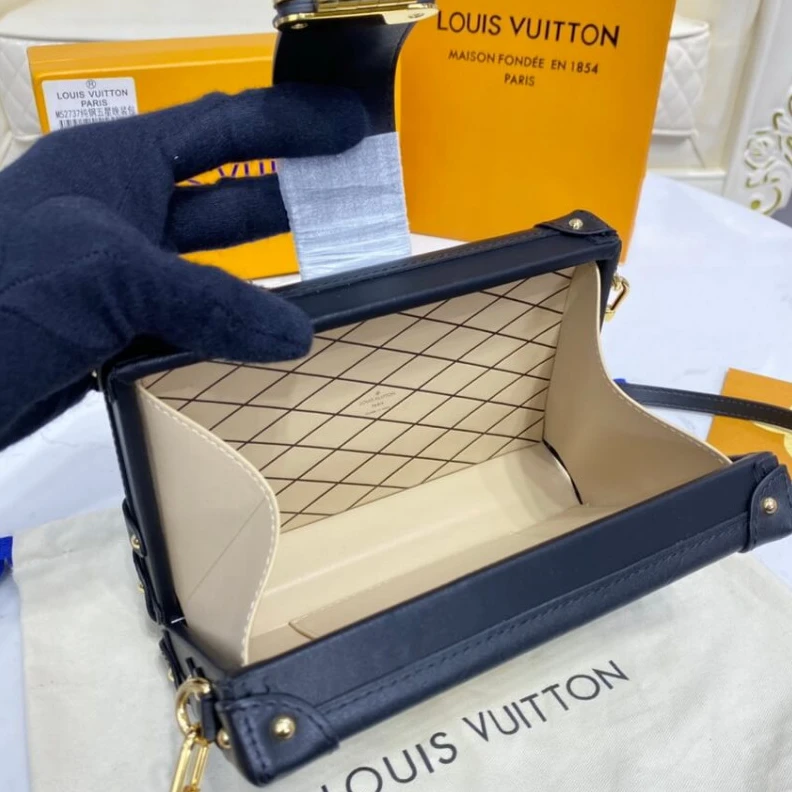 Mythick.ru Goldcolor Louis Vuitton Since 1854 Petite Malle Black
