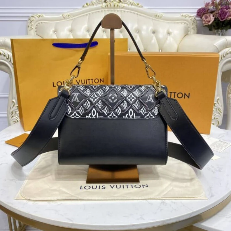 Mythick Microfibr Louis Vuitton Since 1854 Twist MM