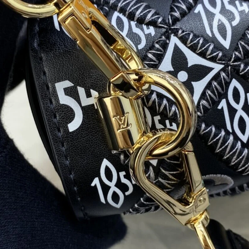 Mythick Microfibr Louis Vuitton Since 1854 Twist MM