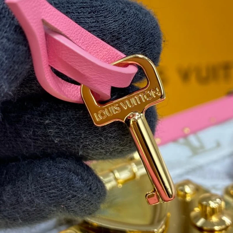 Top lv Lining: R Louis Vuitton Since 1854 Valisette Tresor Pink