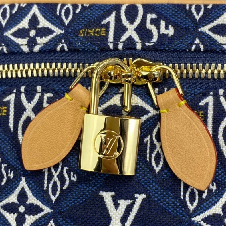 Top lv Natural c Louis Vuitton Since 1854 Vanity PM