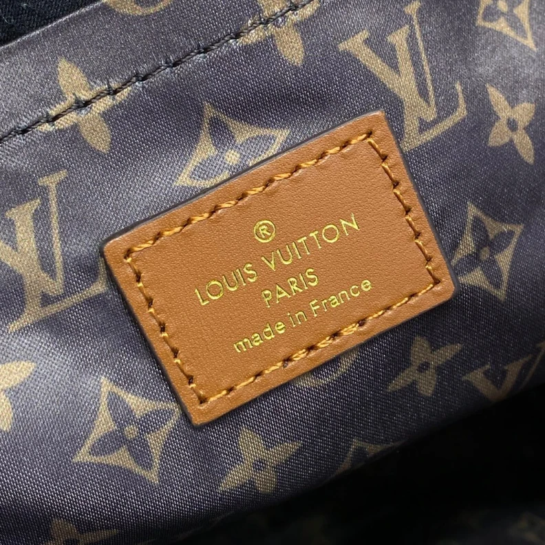 Mythick Monogramc Louis Vuitton Ski Shearling Backpack