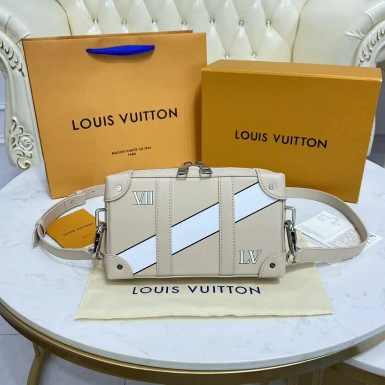 Cowhidele Louis Vuitton Soft Trunk Wallet Cream