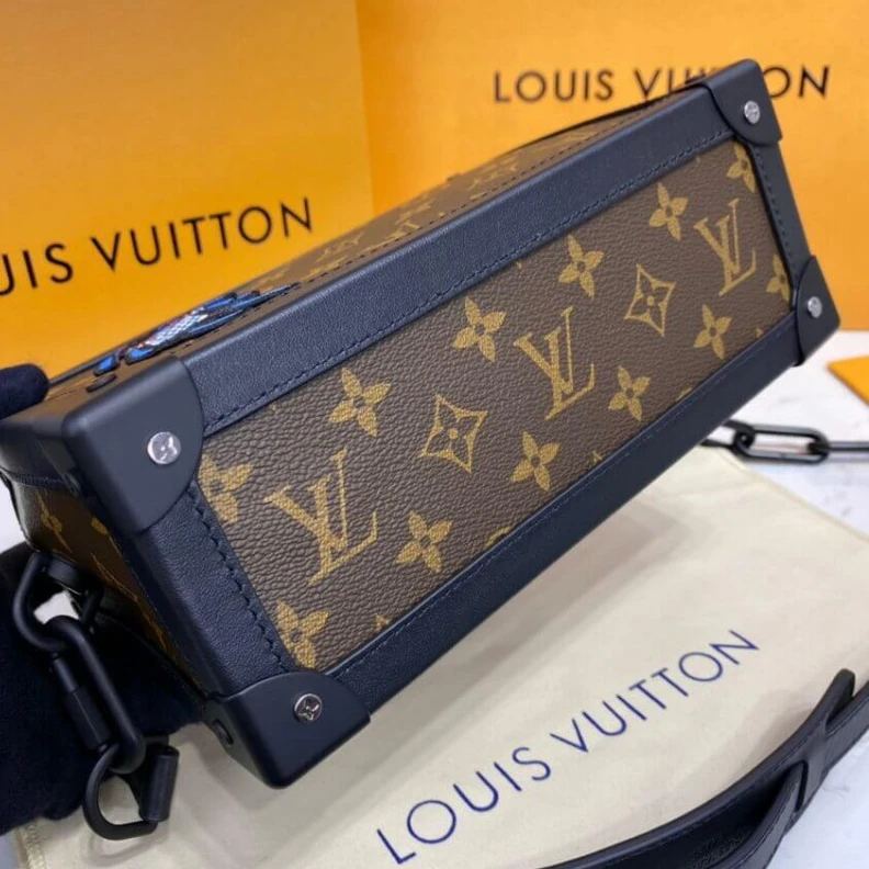 Mythick.ru Textile l Louis Vuitton Soft Trunk