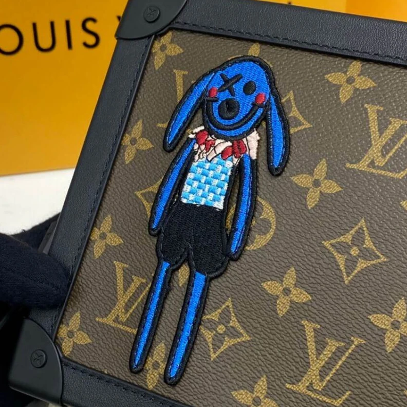 Mythick.ru Textile l Louis Vuitton Soft Trunk