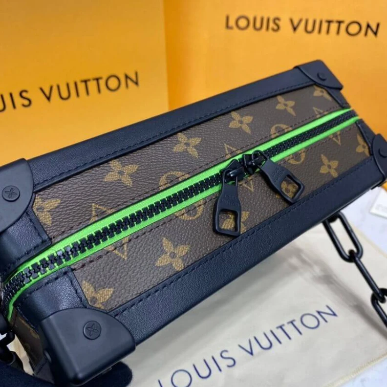 Mythick.ru Textile l Louis Vuitton Soft Trunk