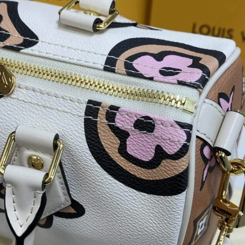 Lv belts replica This Speed Louis Vuitton Speedy Bandouliere 25 Cream