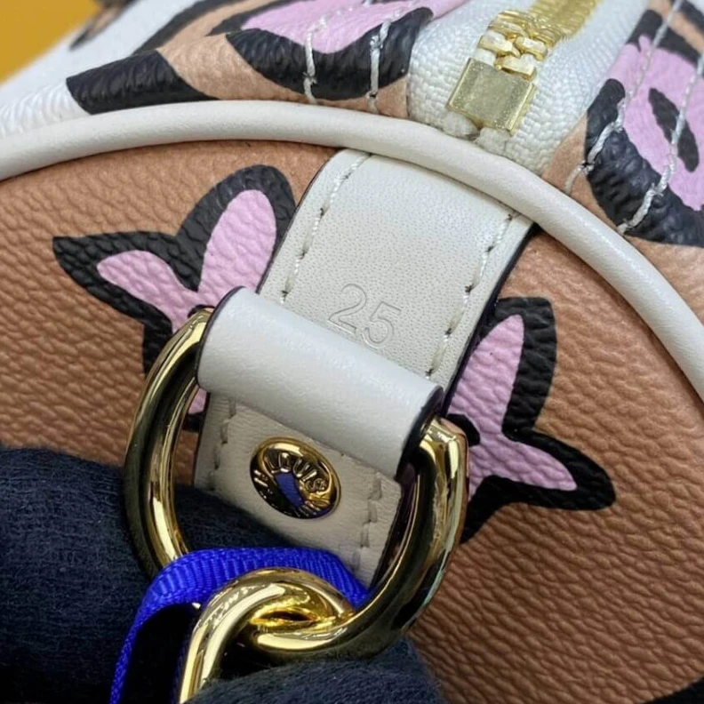 Lv belts replica This Speed Louis Vuitton Speedy Bandouliere 25 Cream