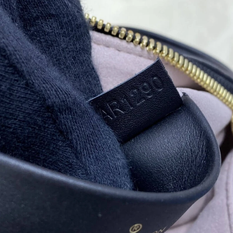 Top lv Microfibe Louis Vuitton Speedy Bandoulière 22 in Black