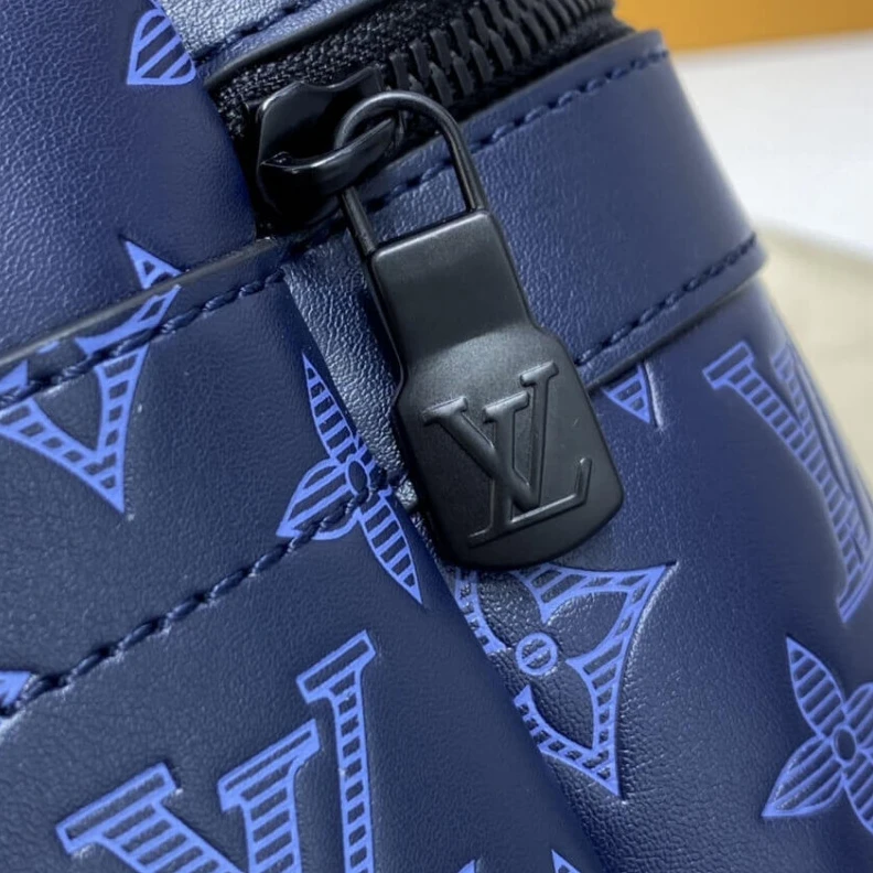Mythick.ru Matte bla Louis Vuitton Sprinter Backpack Blue
